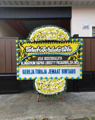 Papan Bunga Duka di Panton Reu